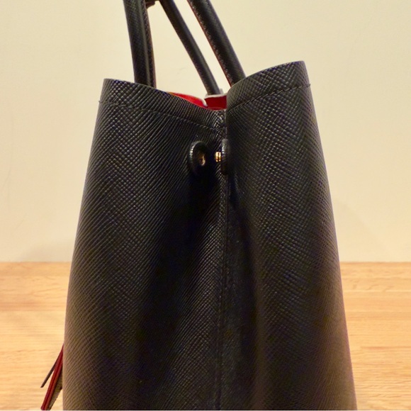 Prada Saffiano Large Double Bag (discontinued) - Picture 4 of 16